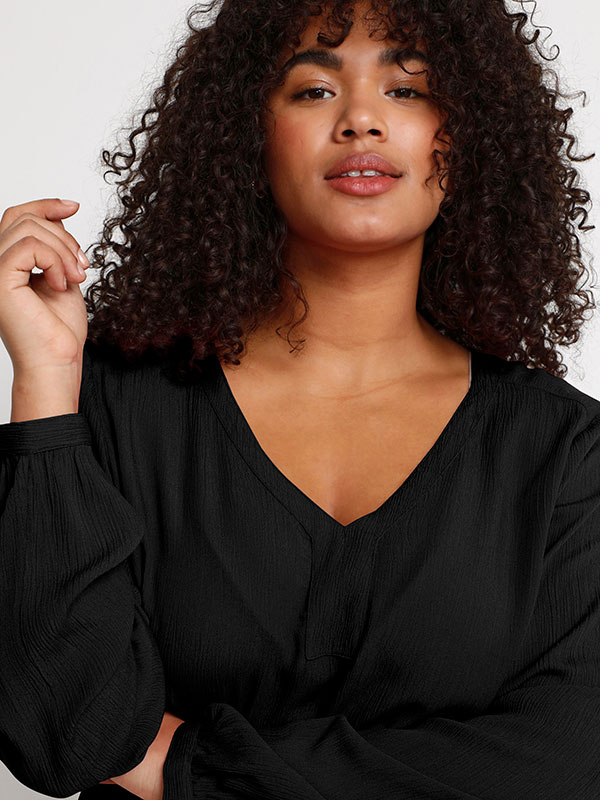 AMI - Plus Size Blus fra Kaffe Curve