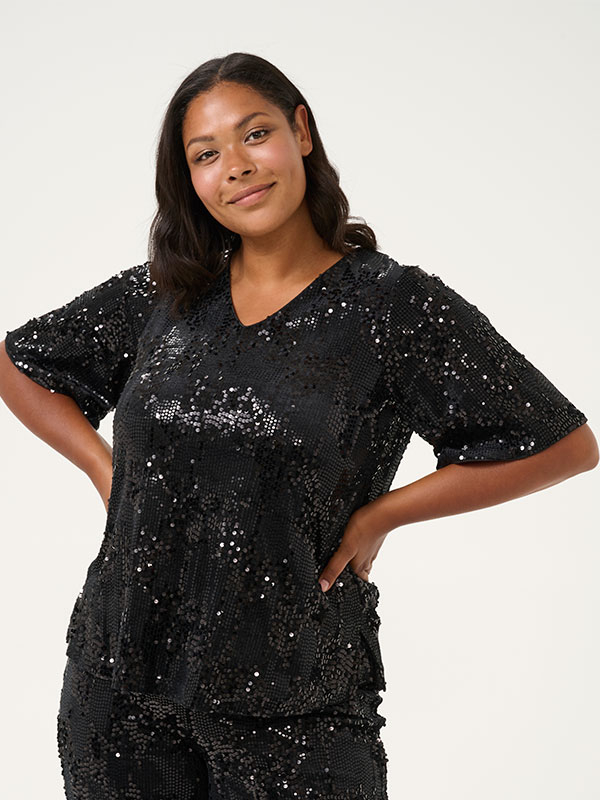 KCNICOLEEN - Plus Size Blus fra Kaffe Curve