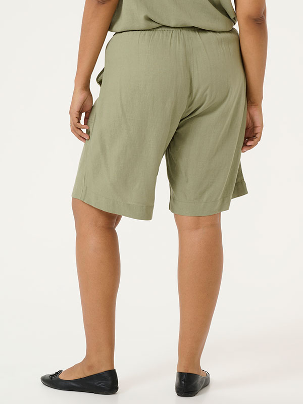 KCMILLE - Plus Size Shorts fra Kaffe Curve