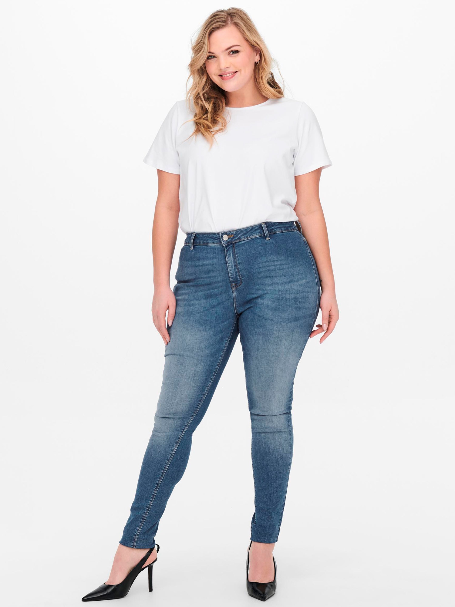 HUBA  - Plus Size Jeans fra Only Carmakoma