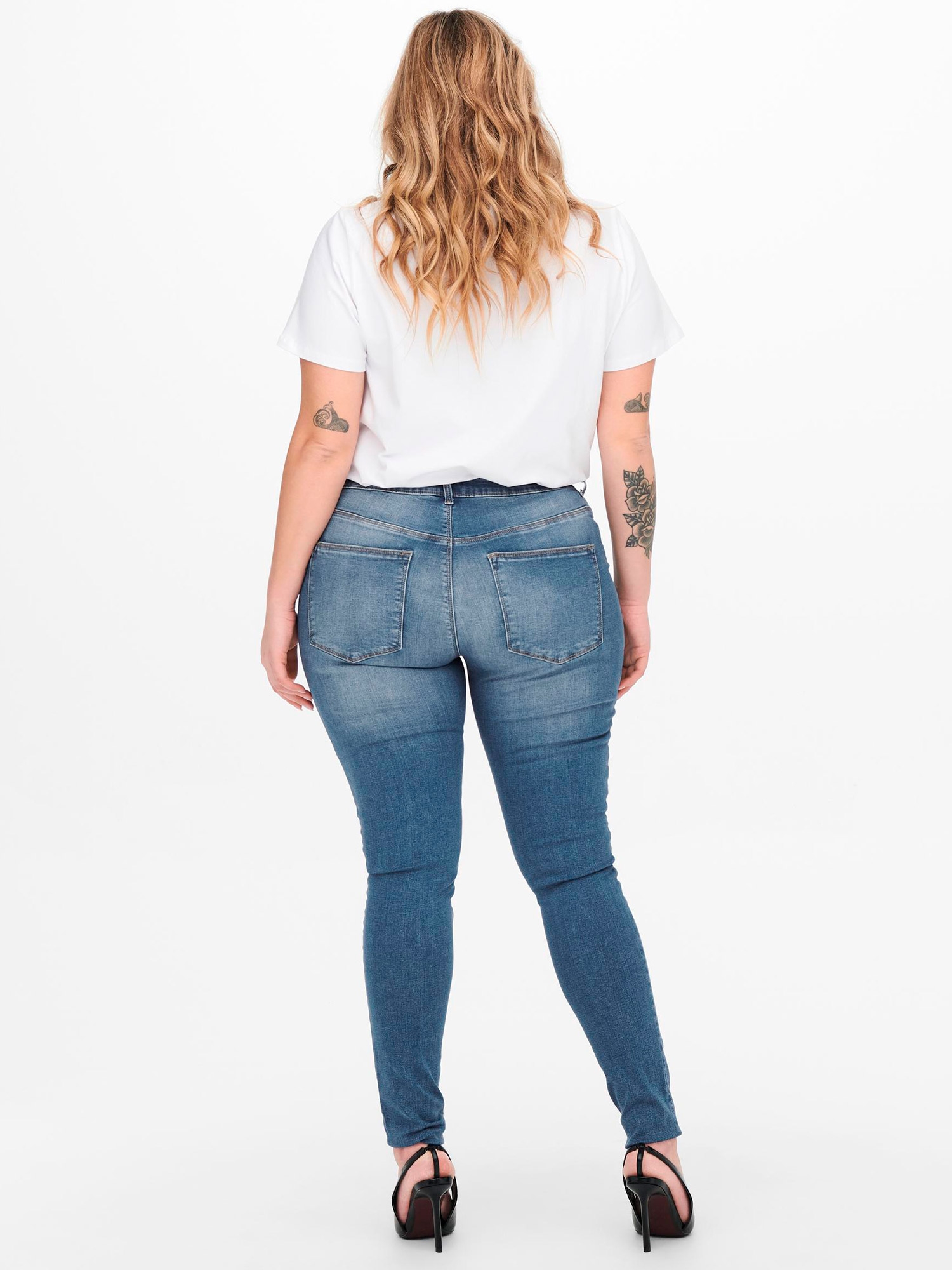 HUBA  - Plus Size Jeans fra Only Carmakoma