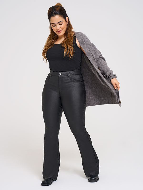 CARBLUSH - Plus Size Byxor fra Only Carmakoma