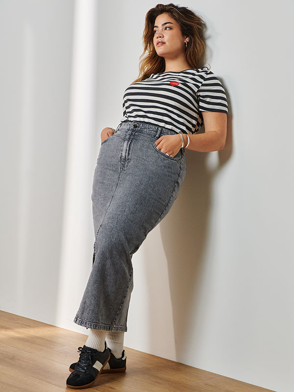 CARMYLAH - Plus Size Kjol fra Only Carmakoma