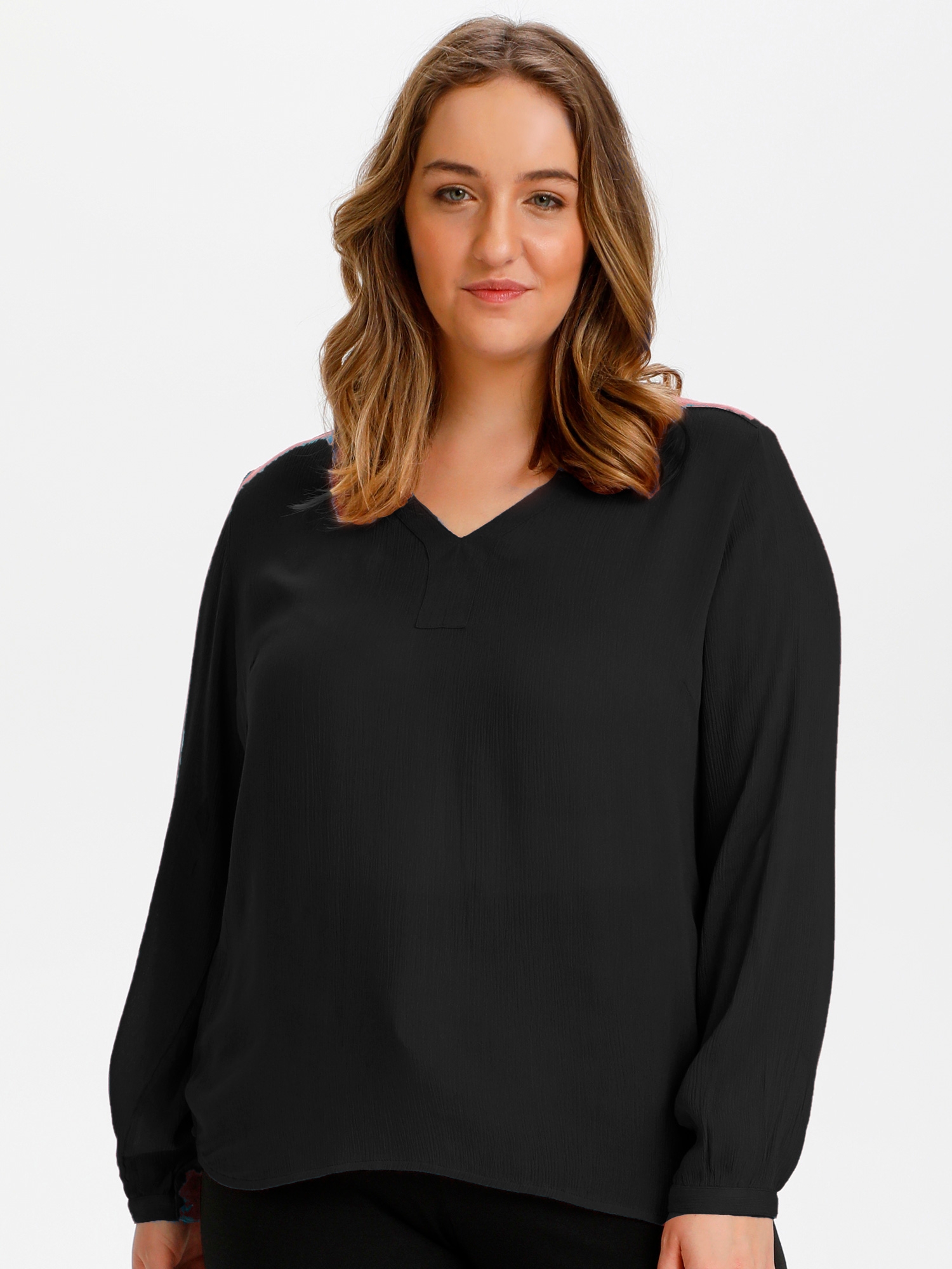 AMI - Plus Size Blus fra Kaffe Curve