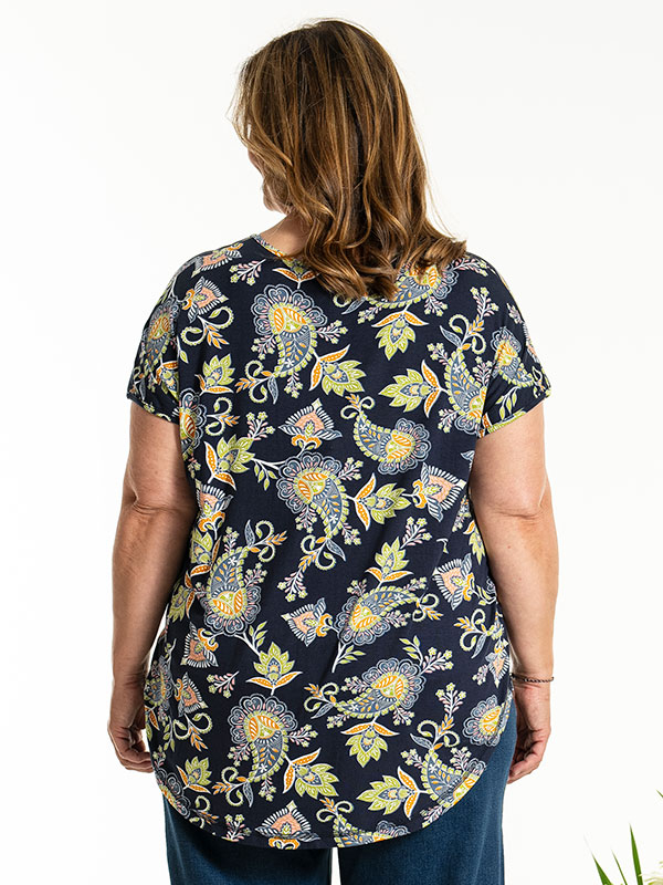 GITTE - Plus Size T-shirt fra Gozzip