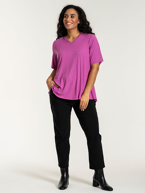 LYKKE - Plus Size T-shirt fra Studio