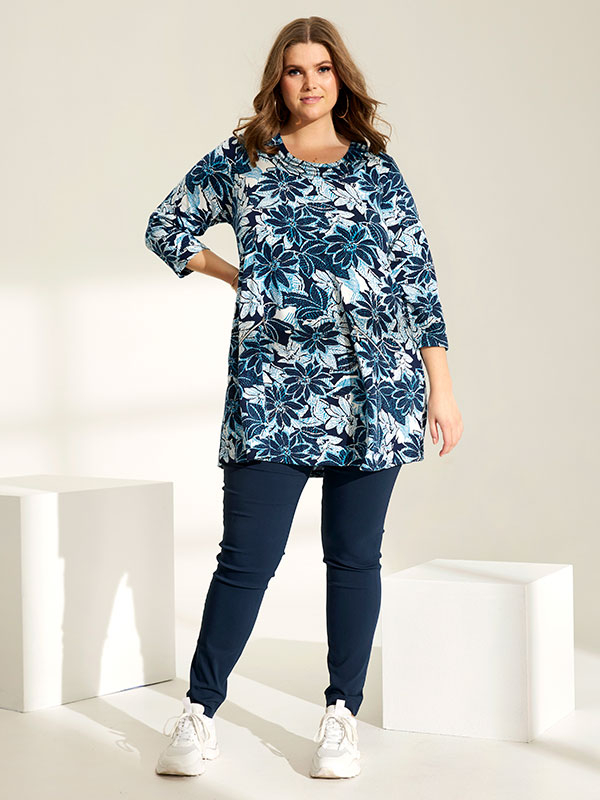 TWIST  - Plus Size Byxor fra Zhenzi